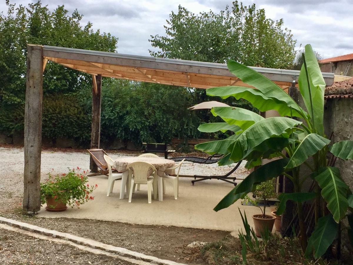 Ouche De Gravoire Gite Vallet Bagian luar foto